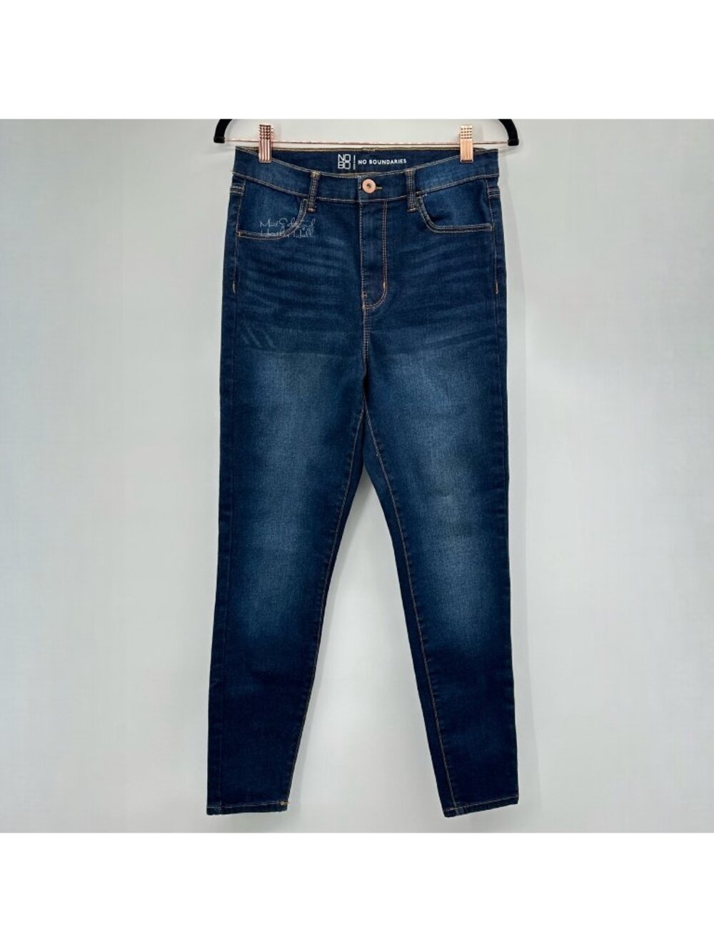 No Boundaries High-Rise Dark Wash Skinny Jeggings Size 27